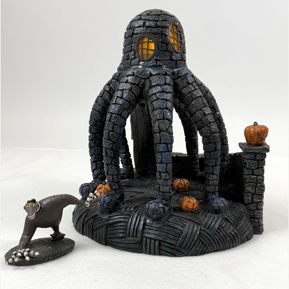 Hawthorne Village Nightmare Before Christmas Octopus House w/ Creature